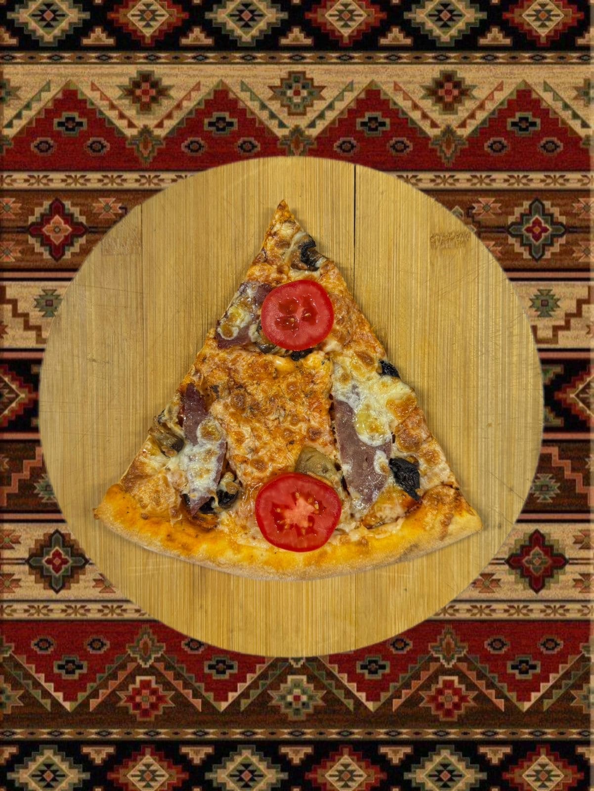 Пицца с ветчиной и грибами